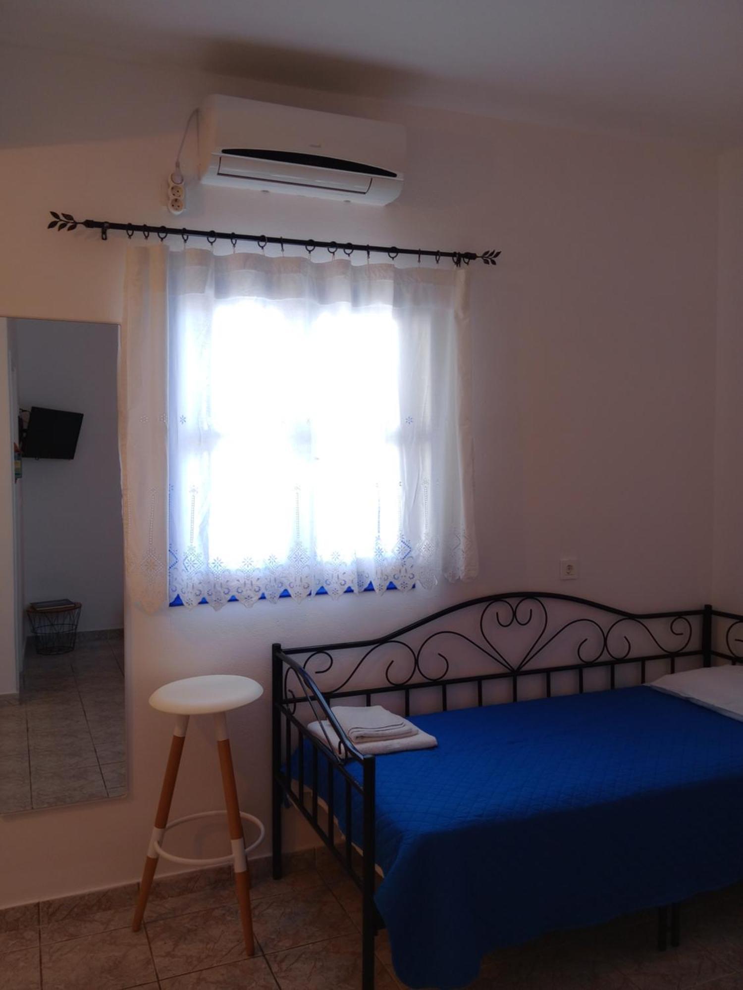 Meltemi Rooms And Studios 阿纳菲 外观 照片