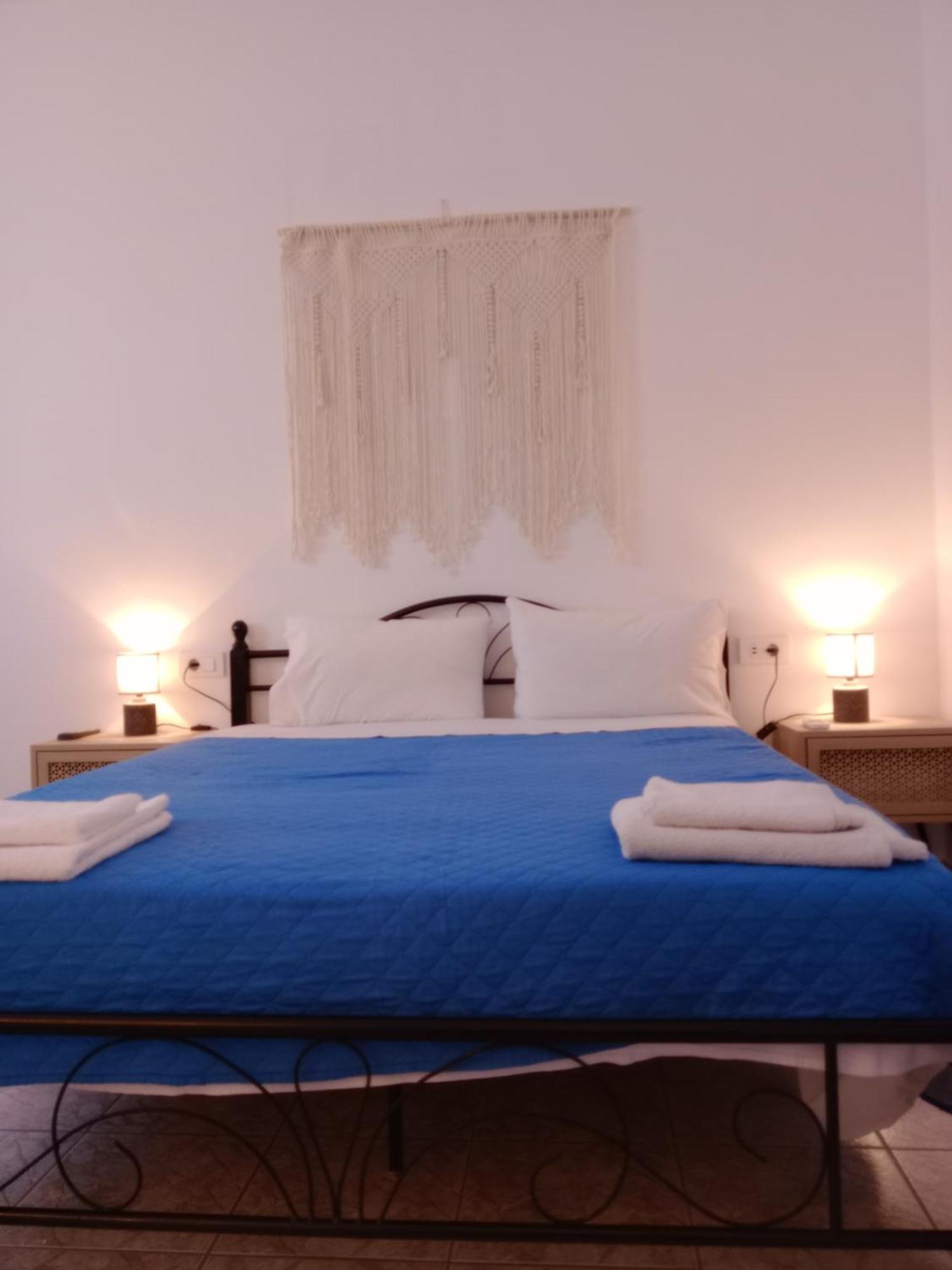 Meltemi Rooms And Studios 阿纳菲 外观 照片
