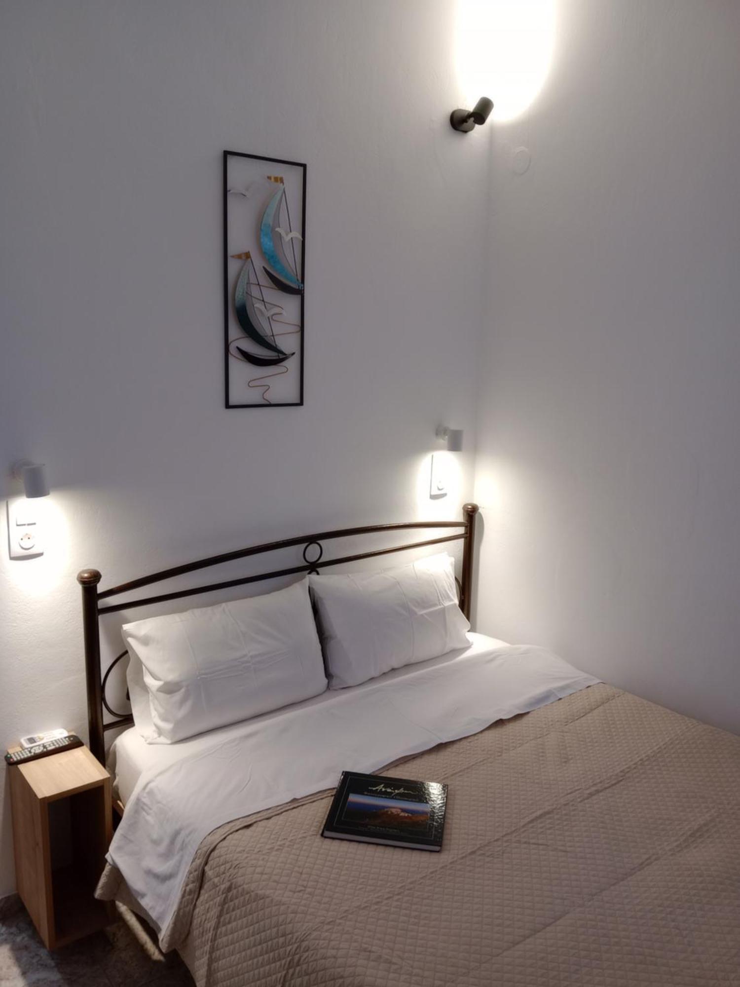 Meltemi Rooms And Studios 阿纳菲 外观 照片