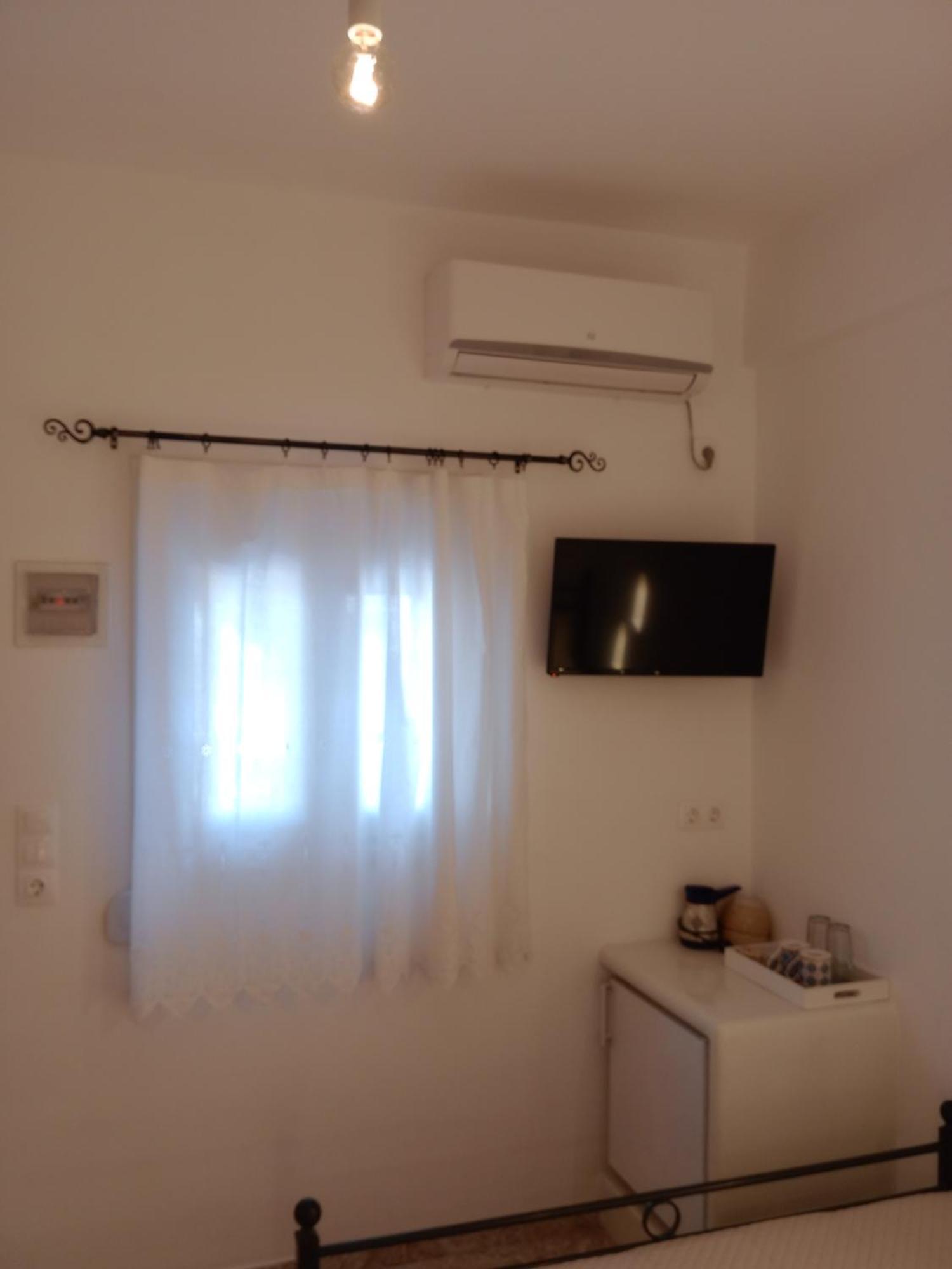 Meltemi Rooms And Studios 阿纳菲 外观 照片