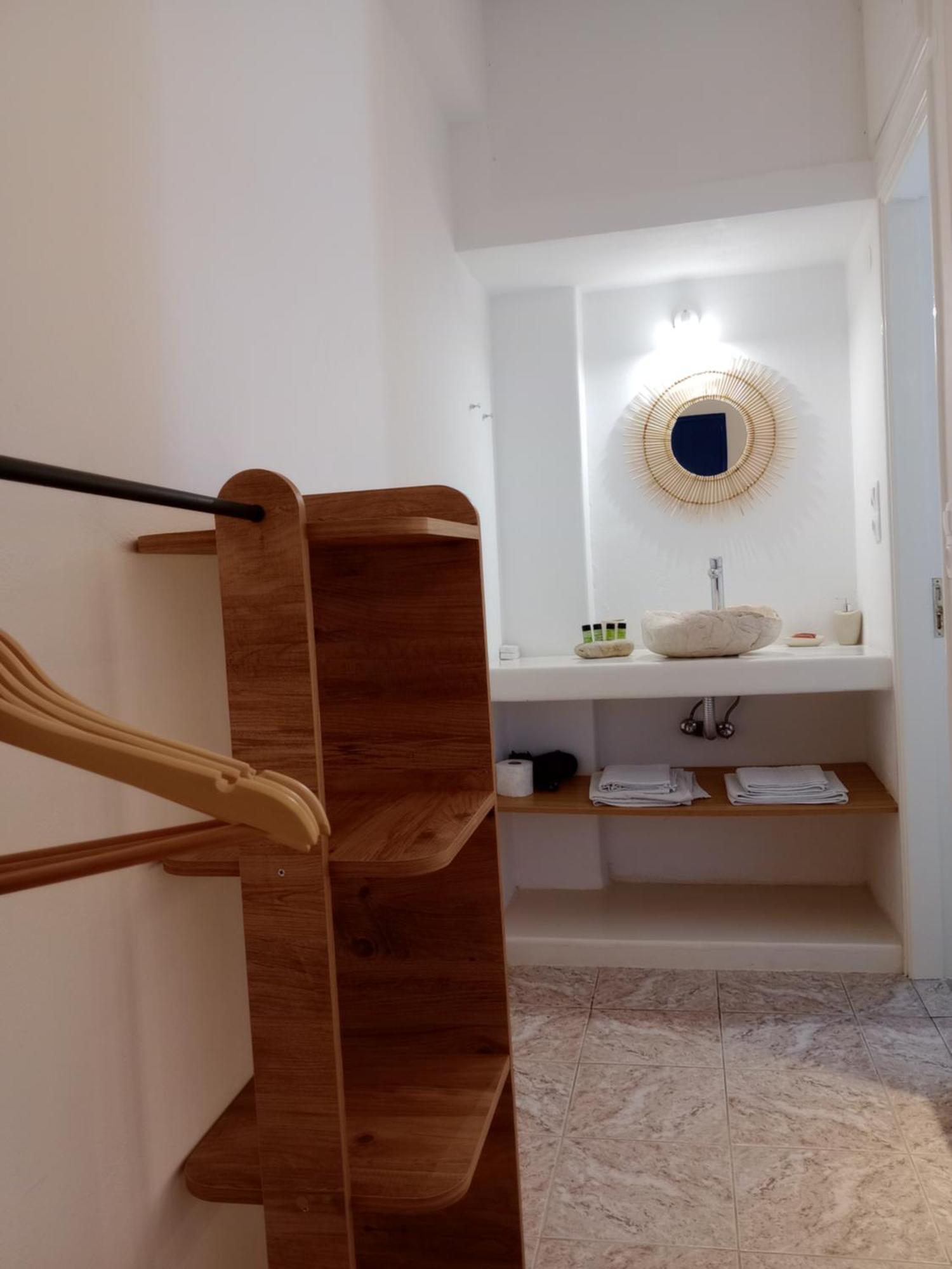 Meltemi Rooms And Studios 阿纳菲 外观 照片